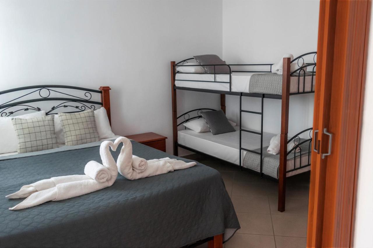 Kapahi Seaview Hotel Apartments 波托什 外观 照片