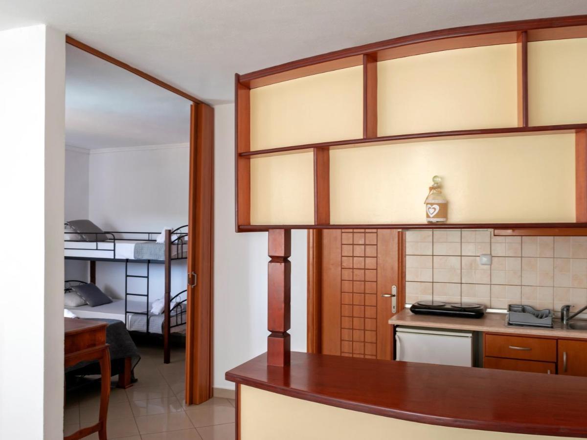 Kapahi Seaview Hotel Apartments 波托什 外观 照片