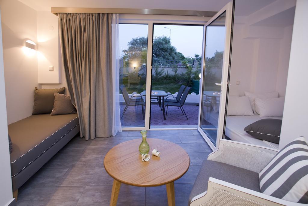 Kapahi Seaview Hotel Apartments 波托什 外观 照片