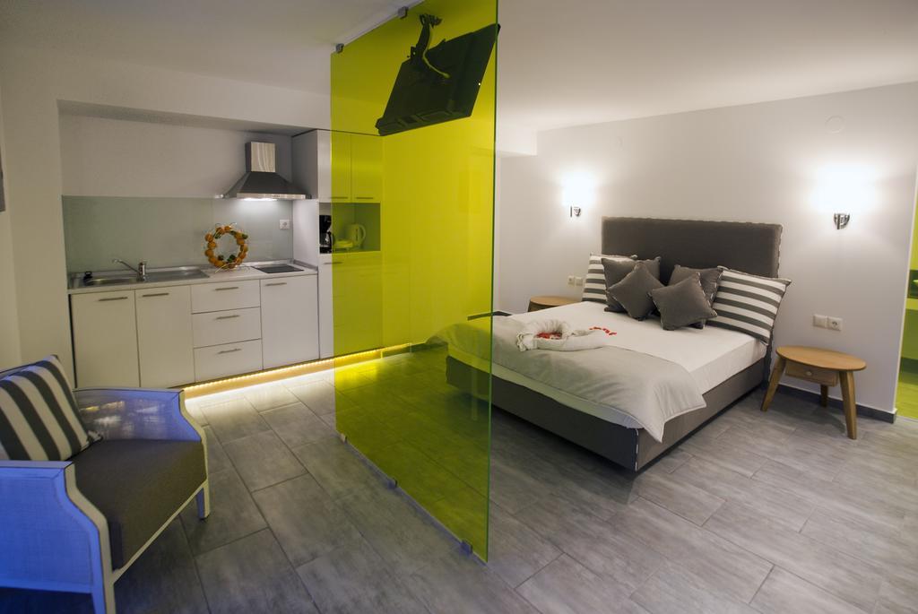 Kapahi Seaview Hotel Apartments 波托什 外观 照片